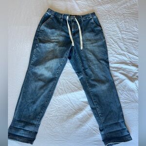 Judy Blue Relaxed Fit women’s Jeans with Drawstring/elastic waist